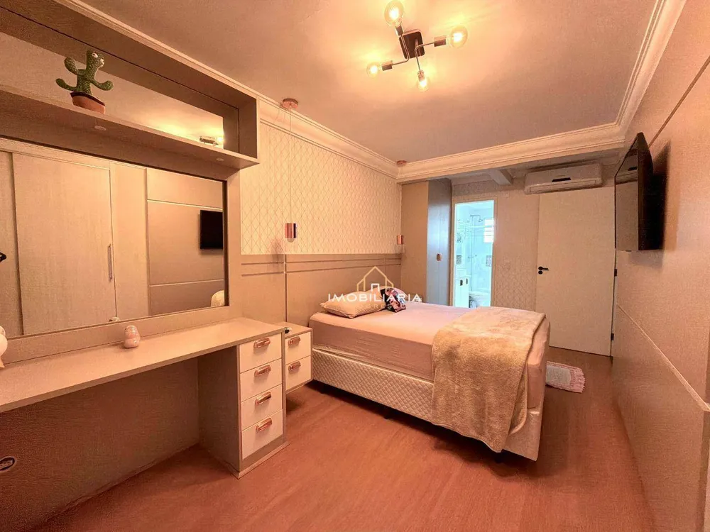 Sobrado, 3 quartos, 270 m² - Foto 8