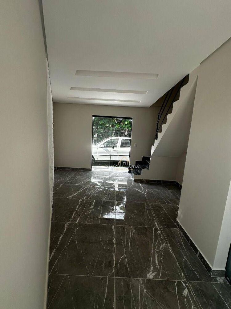 Sobrado à venda com 2 quartos, 67m² - Foto 4