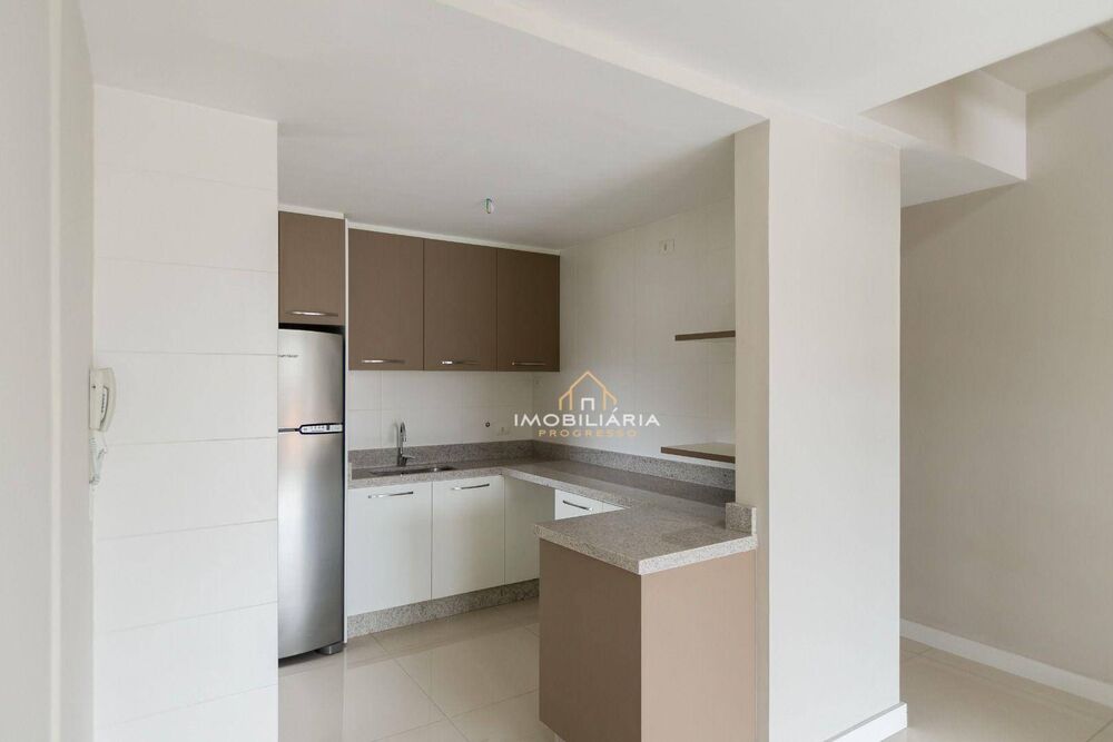 Cobertura à venda com 2 quartos, 140m² - Foto 3