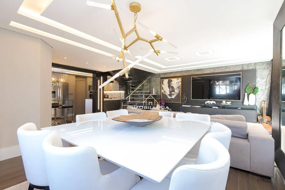 Casa, 4 quartos, 221 m² - Foto 2