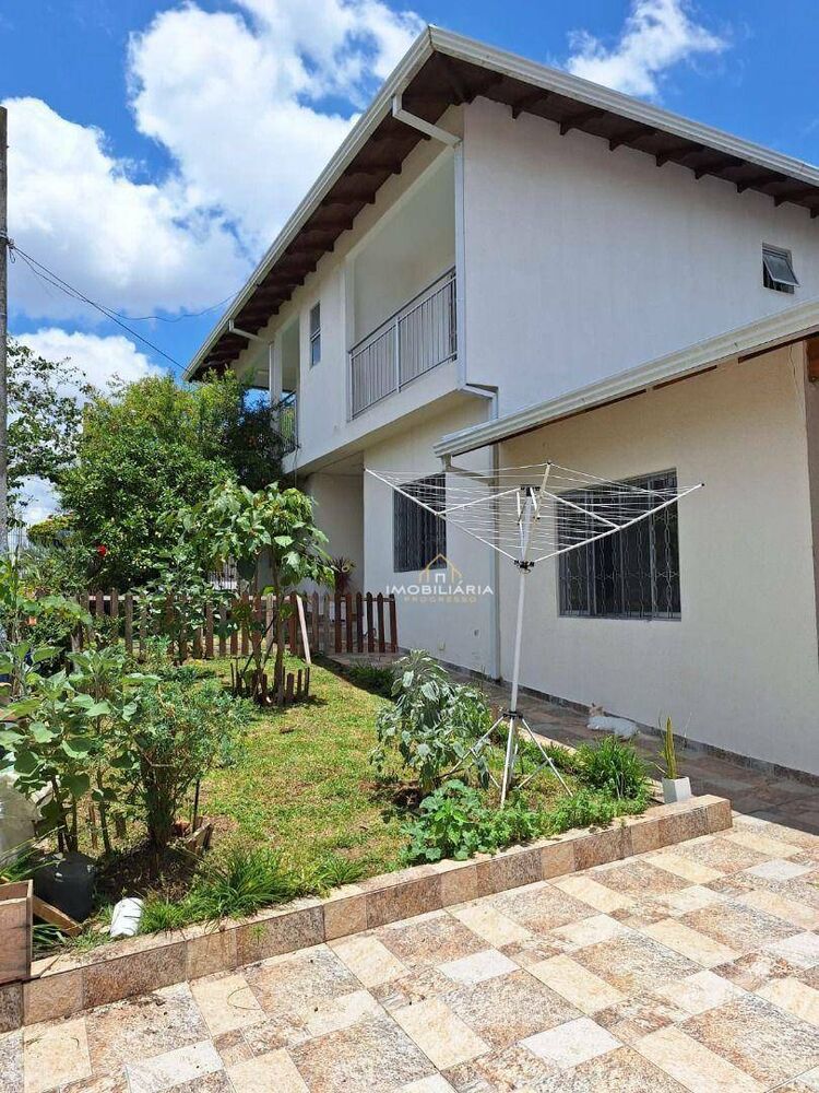 Sobrado à venda com 3 quartos, 221m² - Foto 2
