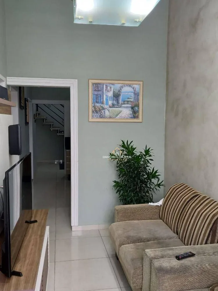 Sobrado, 3 quartos, 270 m² - Foto 4