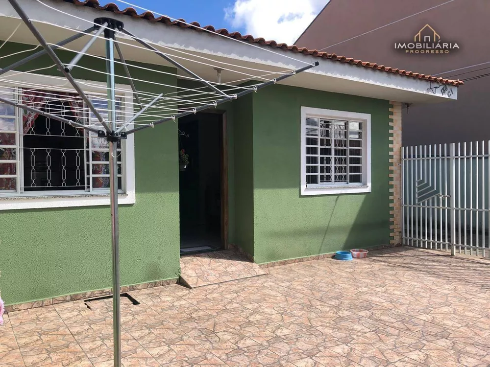 Casa à venda com 3 quartos, 72m² - Foto 1