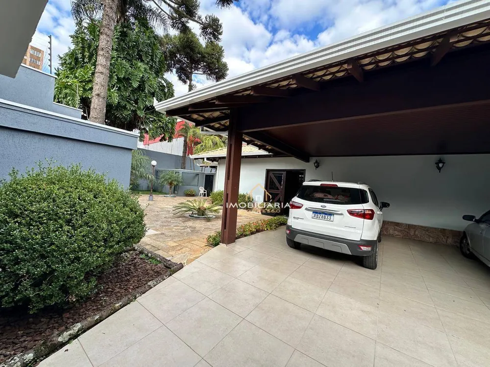 Casa, 6 quartos, 560 m² - Foto 1