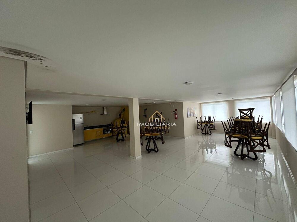 Apartamento à venda com 2 quartos, 42m² - Foto 4