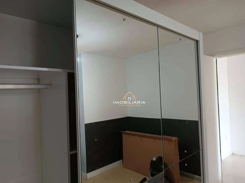 Casa, 4 quartos, 230 m² - Foto 8
