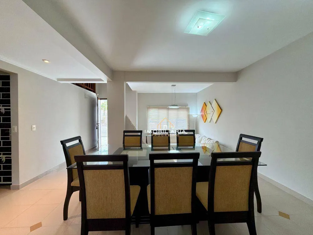 Sobrado, 4 quartos, 166 m² - Foto 1