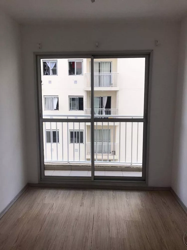 Apartamento à venda com 2 quartos, 47m² - Foto 4