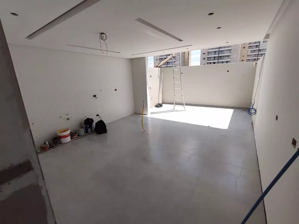 Casa à venda com 3 quartos, 230m² - Foto 4