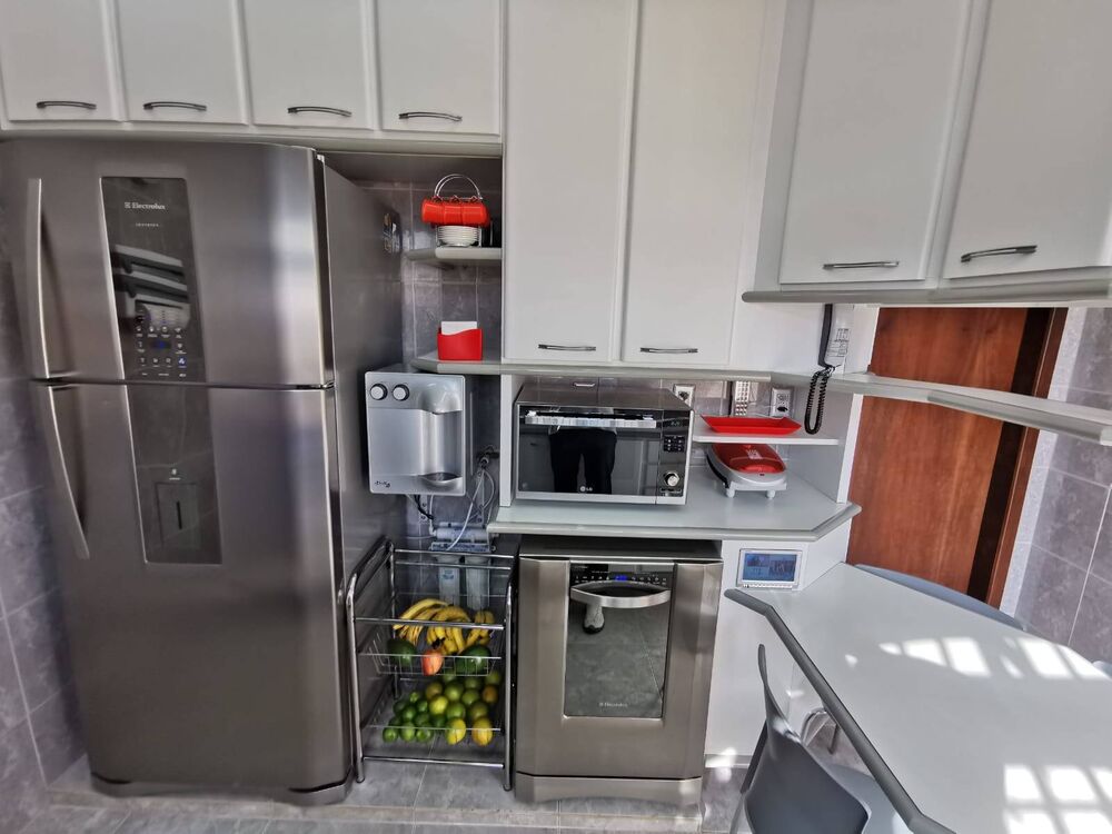 Casa à venda com 3 quartos, 250m² - Foto 1