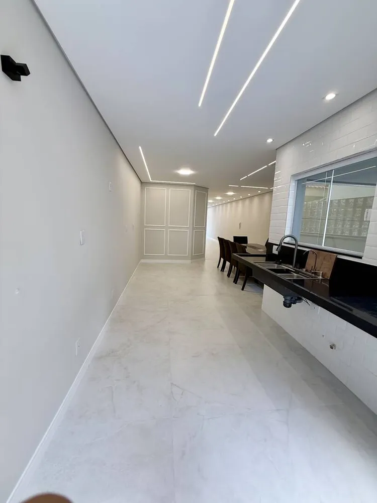 Casa, 3 quartos, 263 m² - Foto 4