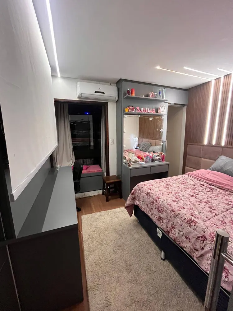 Sobrado, 3 quartos, 259 m² - Foto 2