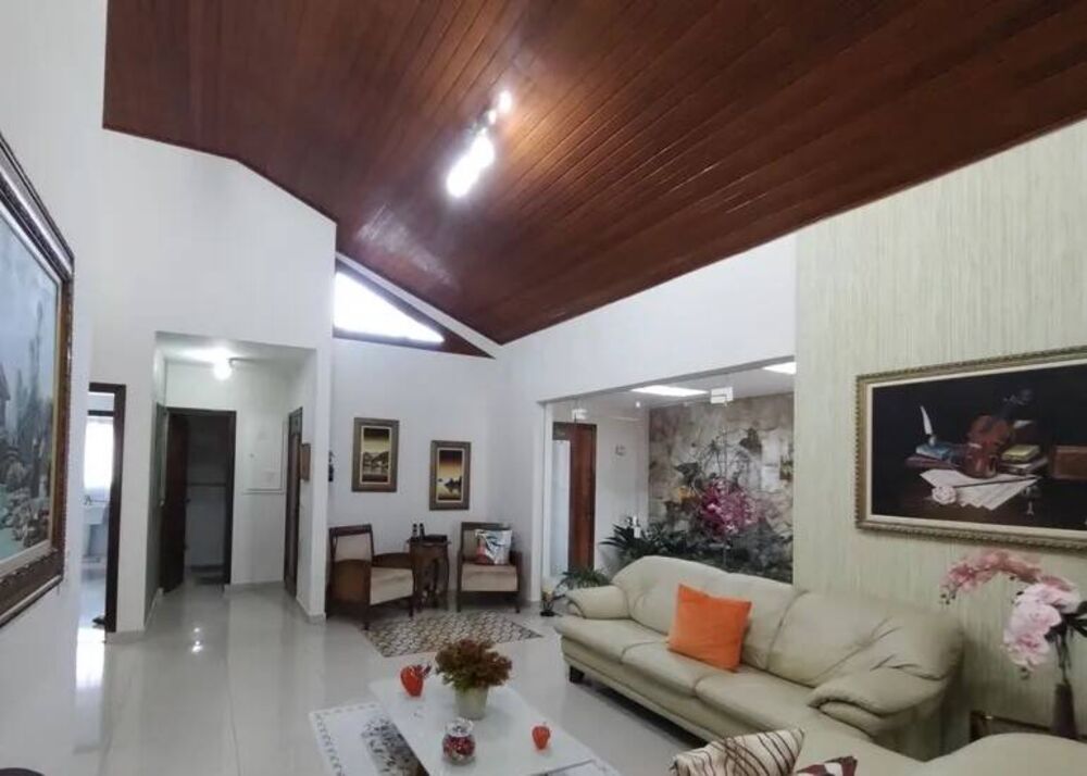 Casa, 3 quartos, 295 m² - Foto 3