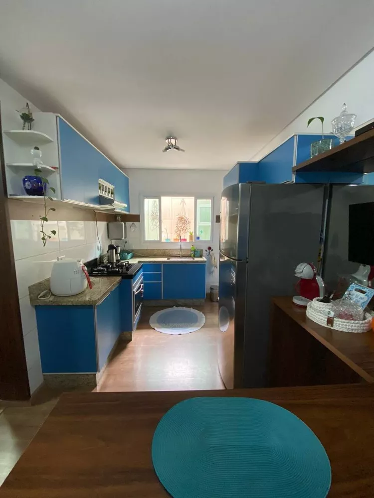 Apartamento à venda com 2 quartos, 70m² - Foto 4