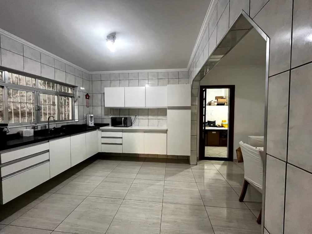 Casa, 4 quartos, 300 m² - Foto 12