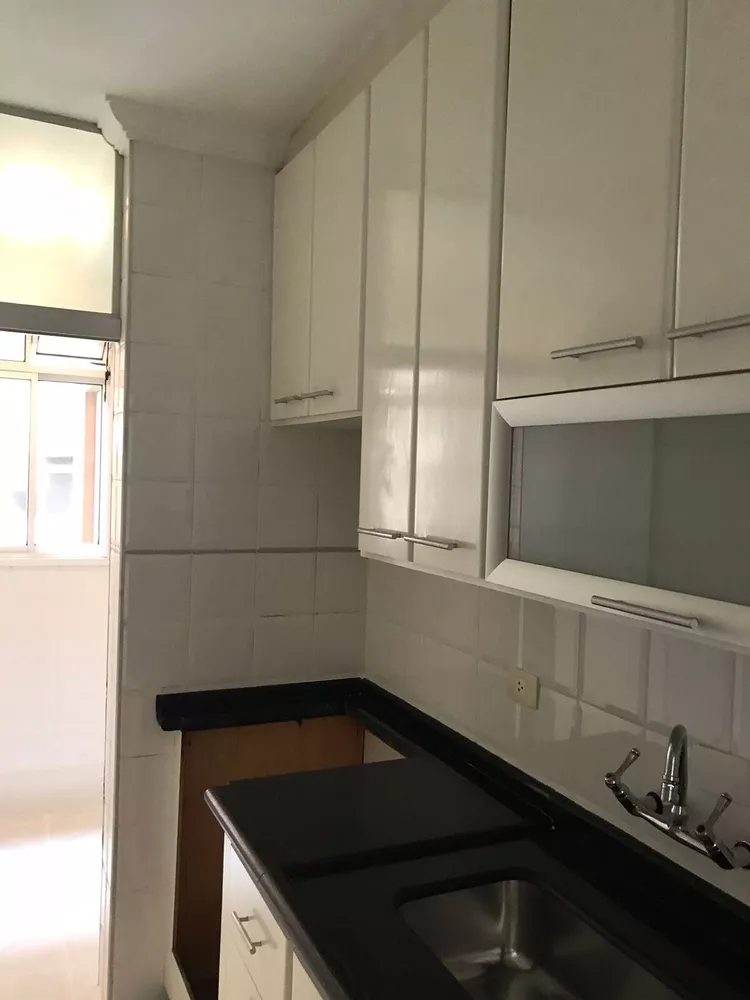 Apartamento à venda com 3 quartos, 80m² - Foto 1