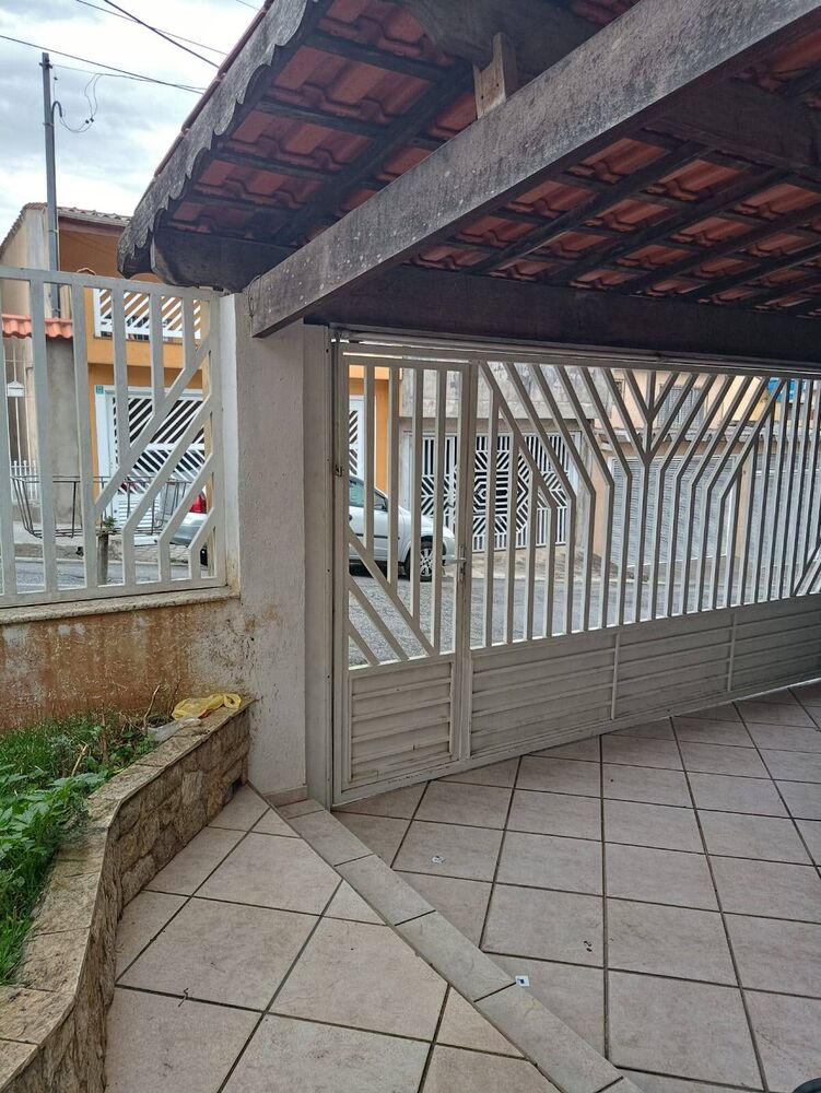 Casa, 3 quartos, 221 m² - Foto 1