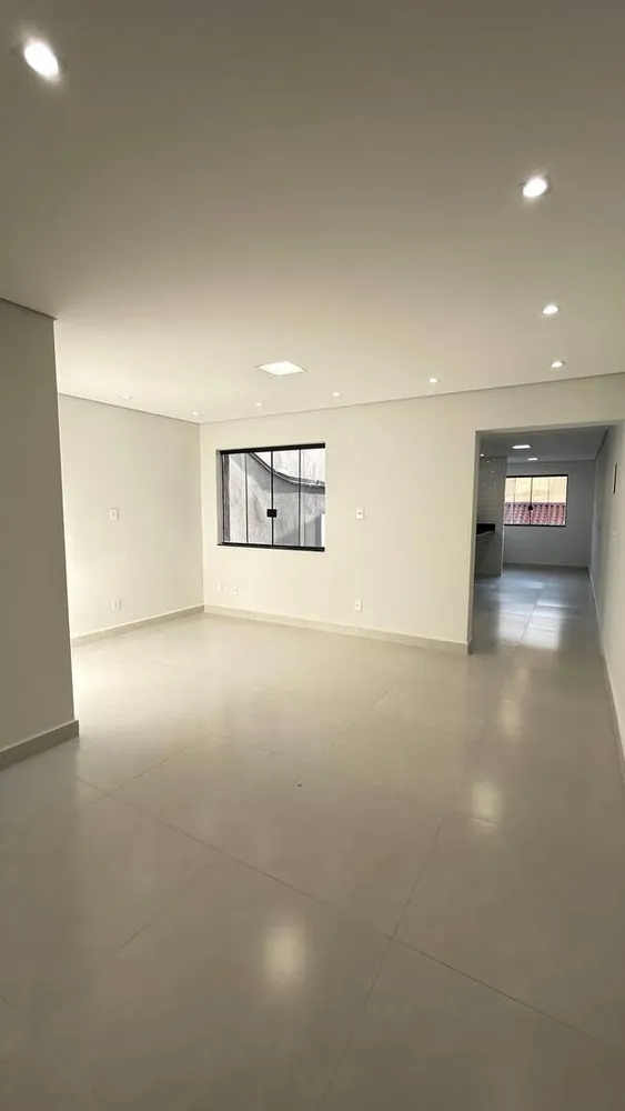 Sobrado, 3 quartos, 192 m² - Foto 2