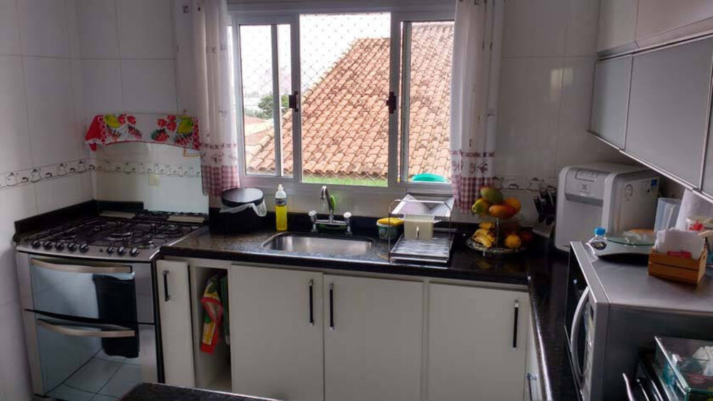 Casa, 4 quartos, 243 m² - Foto 1