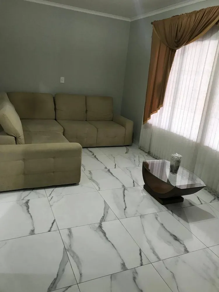 Casa, 5 quartos, 258 m² - Foto 1