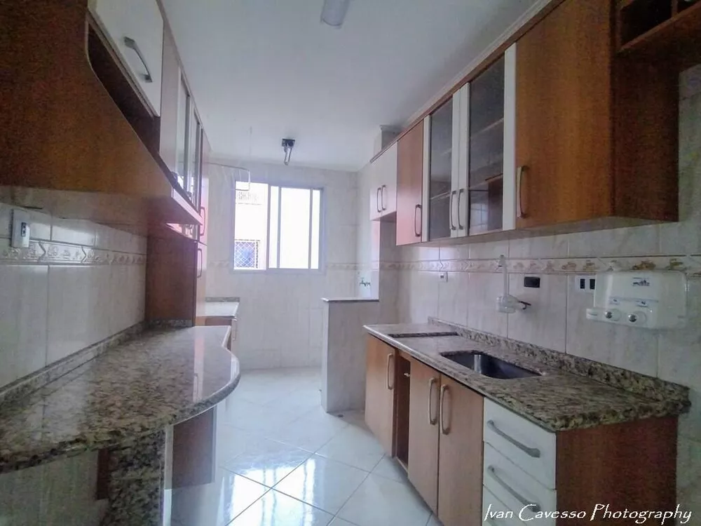 Apartamento à venda com 2 quartos, 60m² - Foto 2