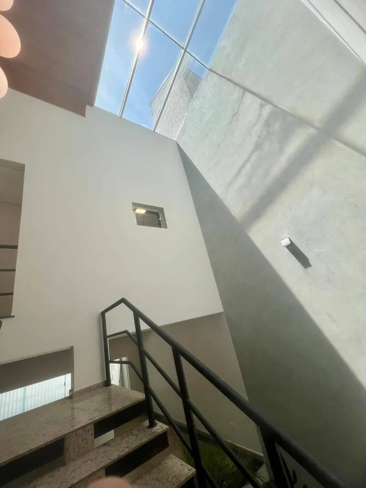 Casa, 3 quartos, 244 m² - Foto 2