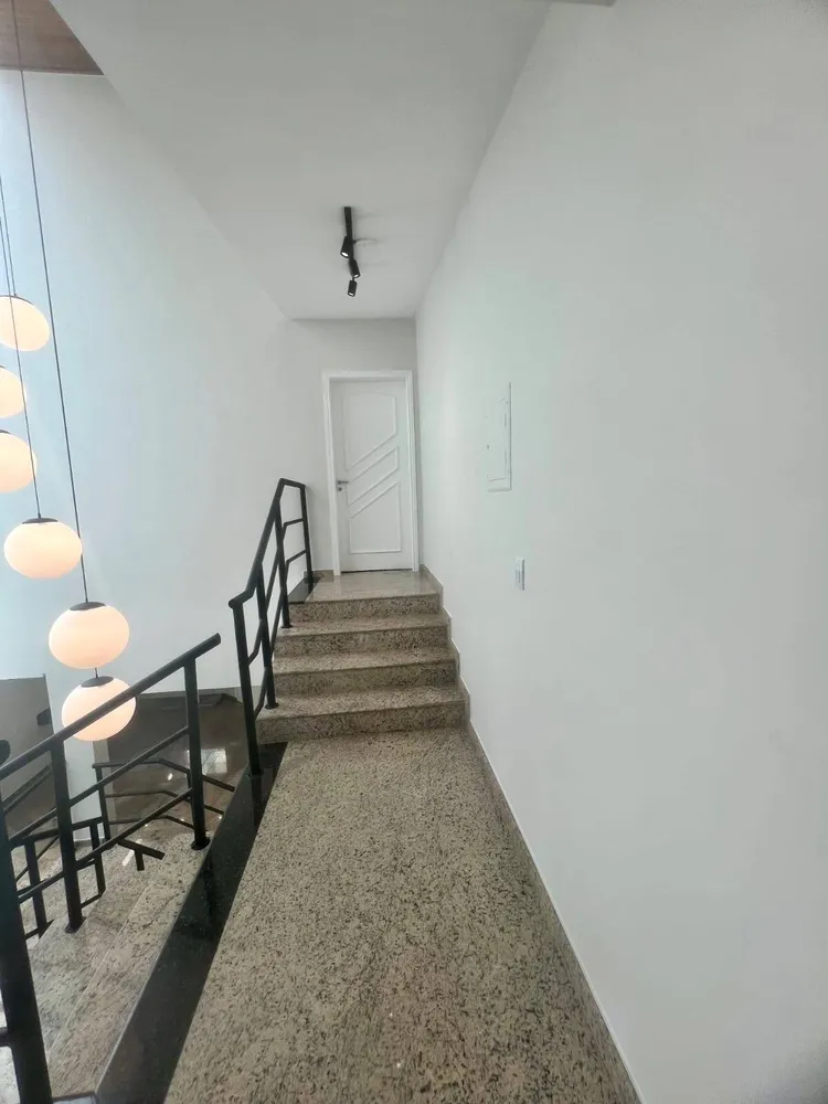 Casa, 3 quartos, 244 m² - Foto 3
