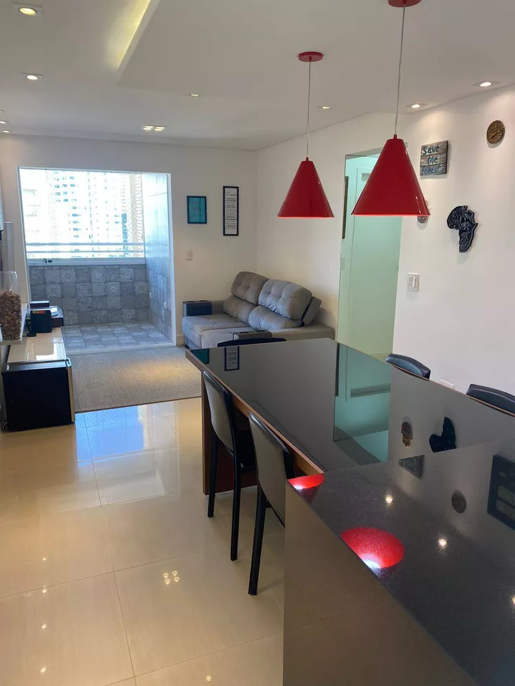 Apartamento à venda com 2 quartos, 65m² - Foto 1