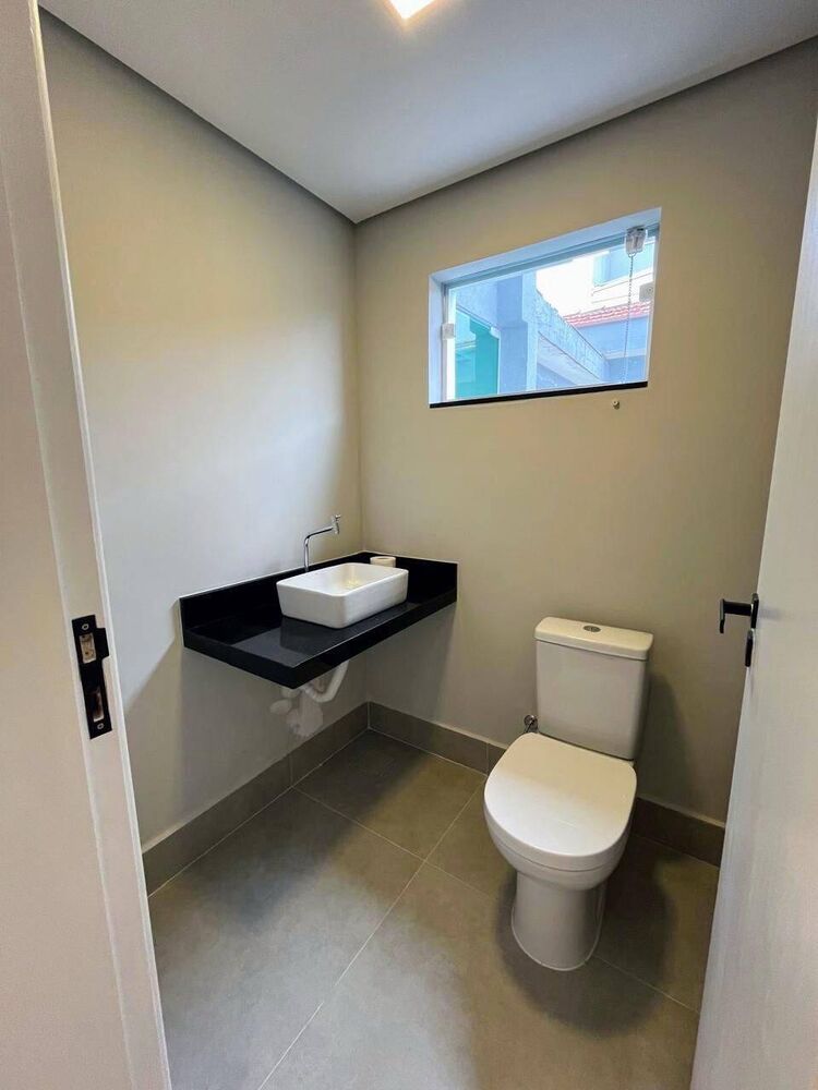 Casa, 3 quartos, 180 m² - Foto 1