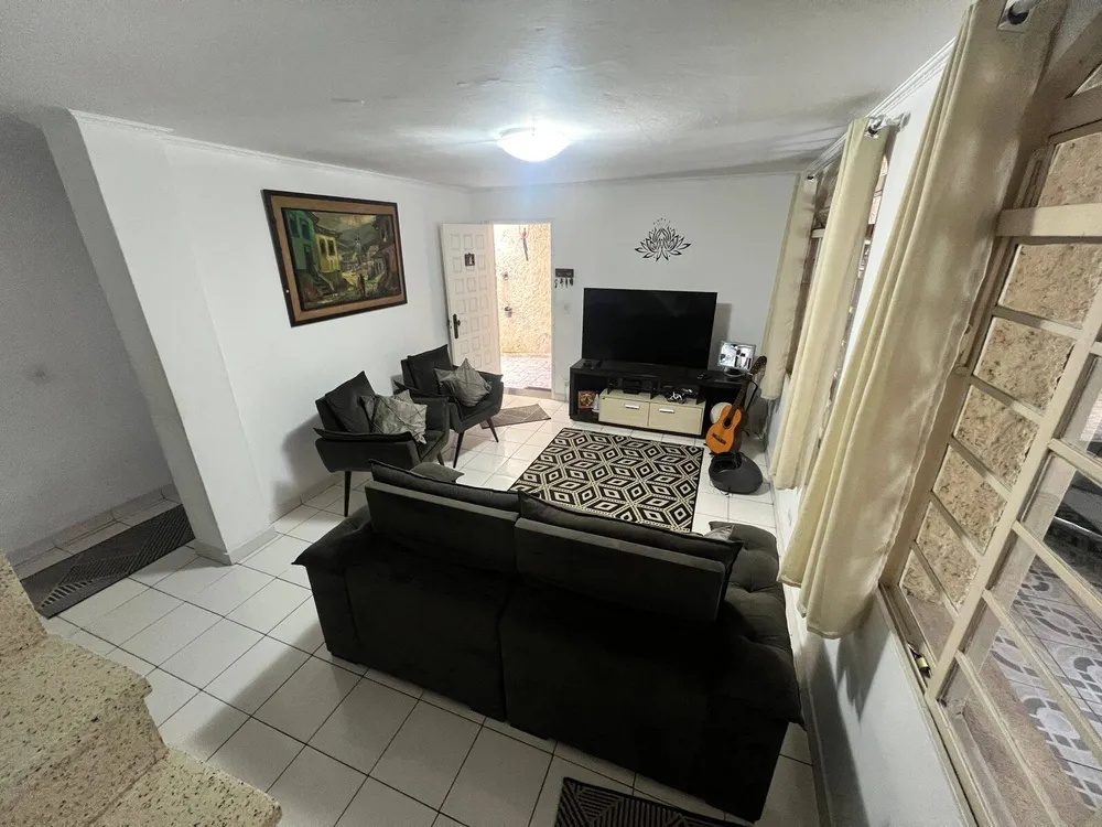 Casa, 3 quartos, 161 m² - Foto 2