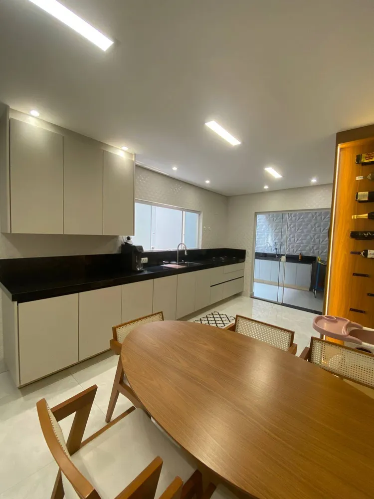 Casa, 3 quartos, 210 m² - Foto 5
