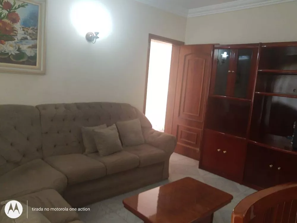 Casa à venda com 3 quartos, 250m² - Foto 4