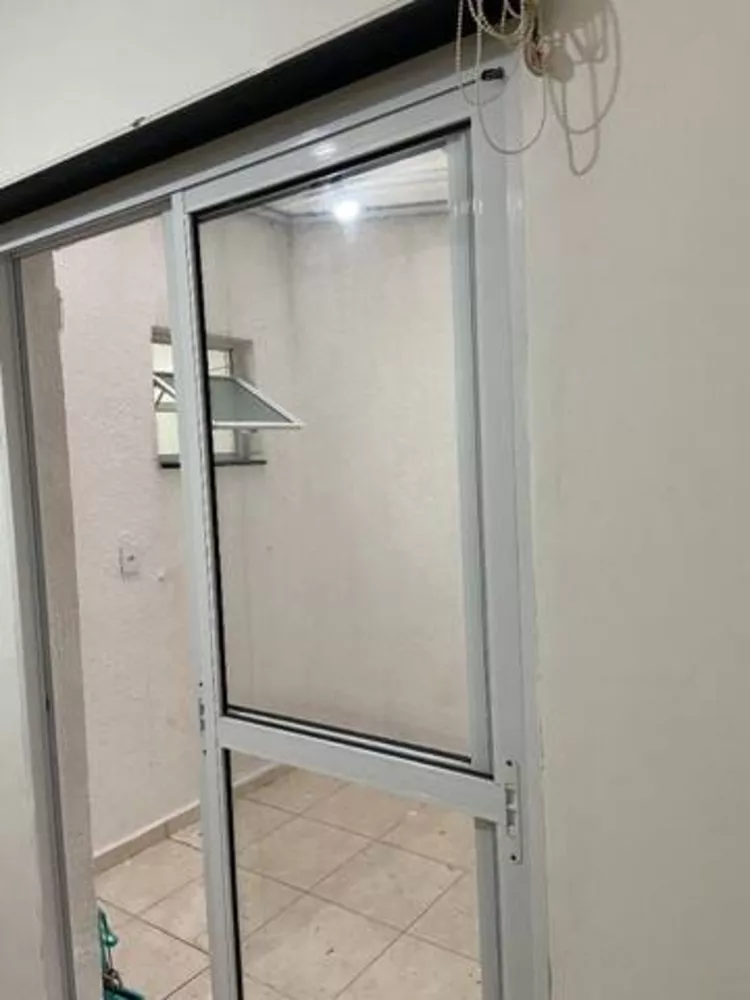 Apartamento à venda com 2 quartos, 40m² - Foto 4