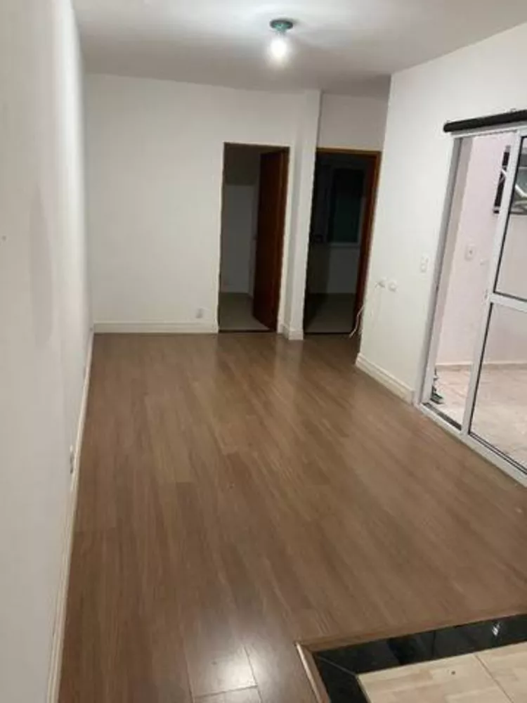 Apartamento à venda com 2 quartos, 40m² - Foto 2