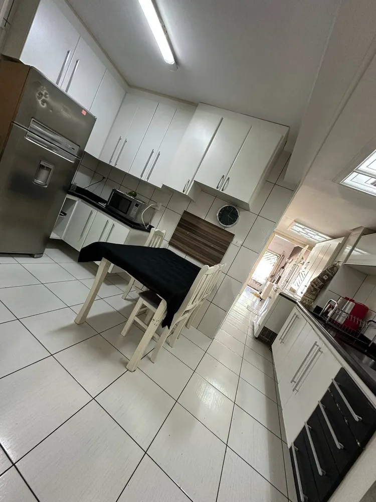 Casa, 5 quartos, 295 m² - Foto 1