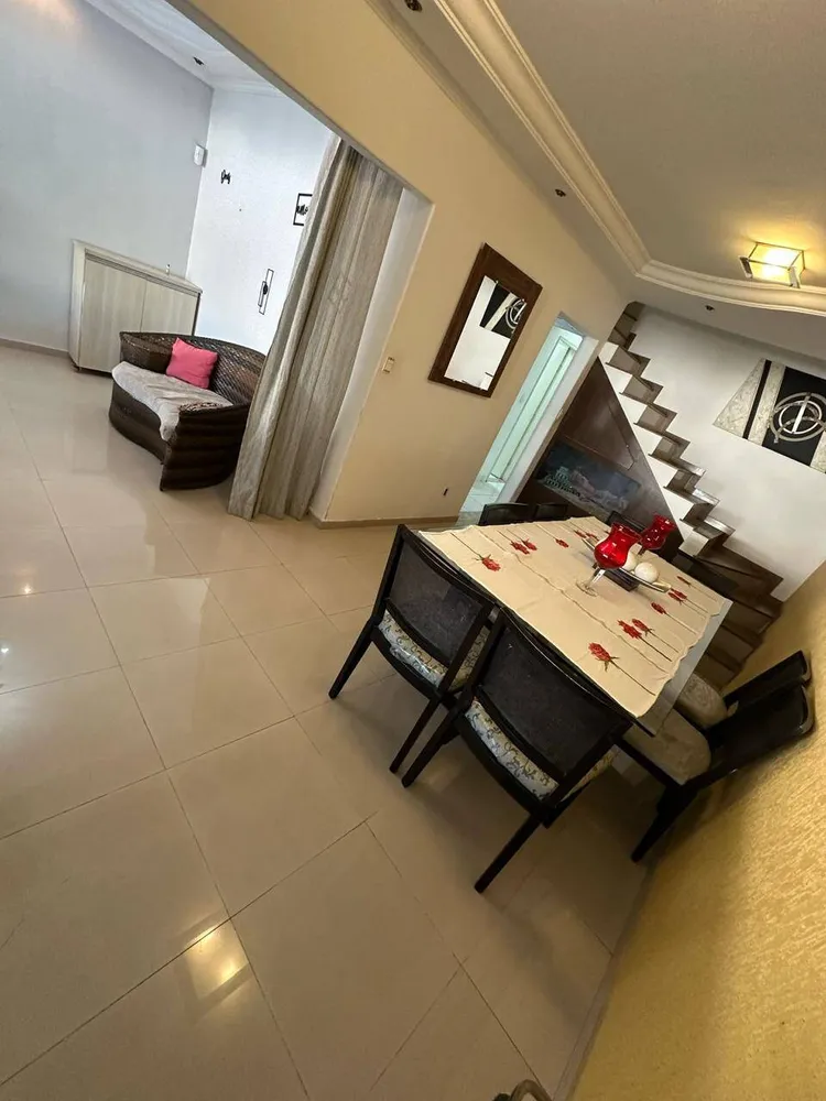 Casa, 5 quartos, 295 m² - Foto 2