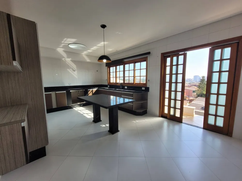 Sobrado, 3 quartos, 235 m² - Foto 3