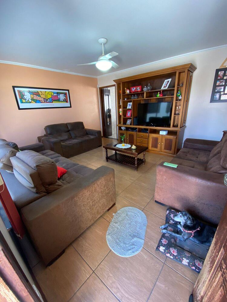 Casa, 3 quartos, 200 m² - Foto 2