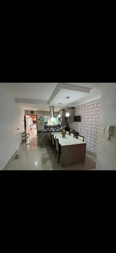 Casa, 3 quartos, 250 m² - Foto 4