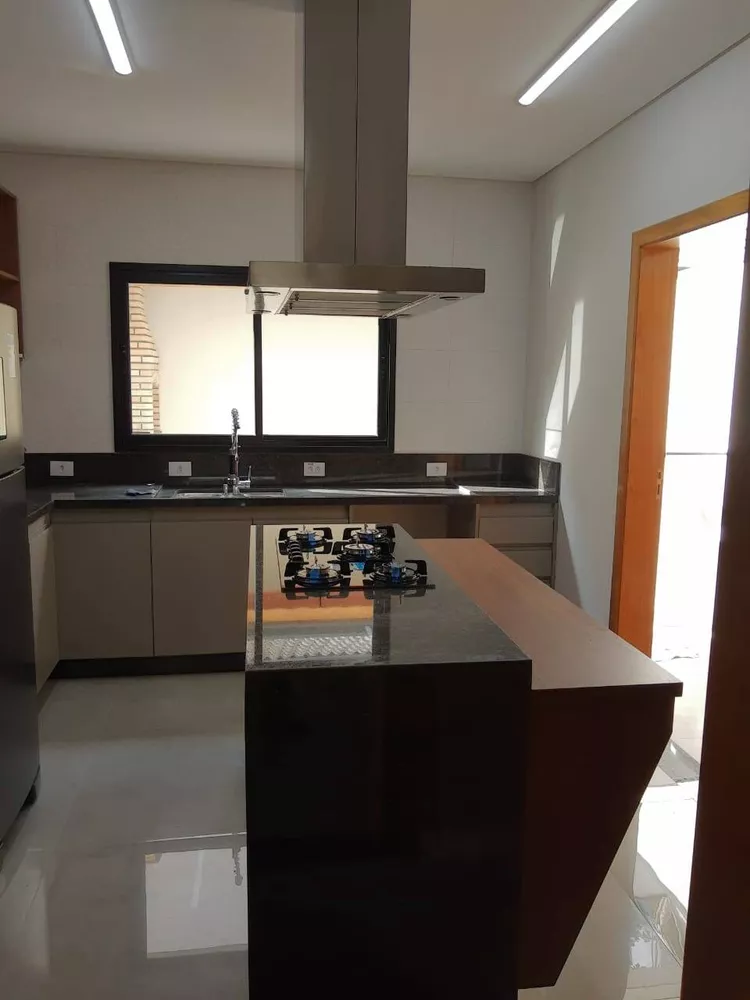 Casa à venda com 3 quartos, 194m² - Foto 3