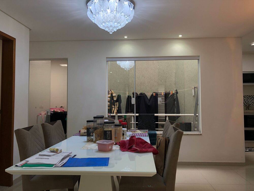 Casa, 3 quartos, 245 m² - Foto 2