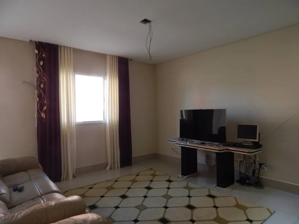 Casa, 3 quartos, 245 m² - Foto 9