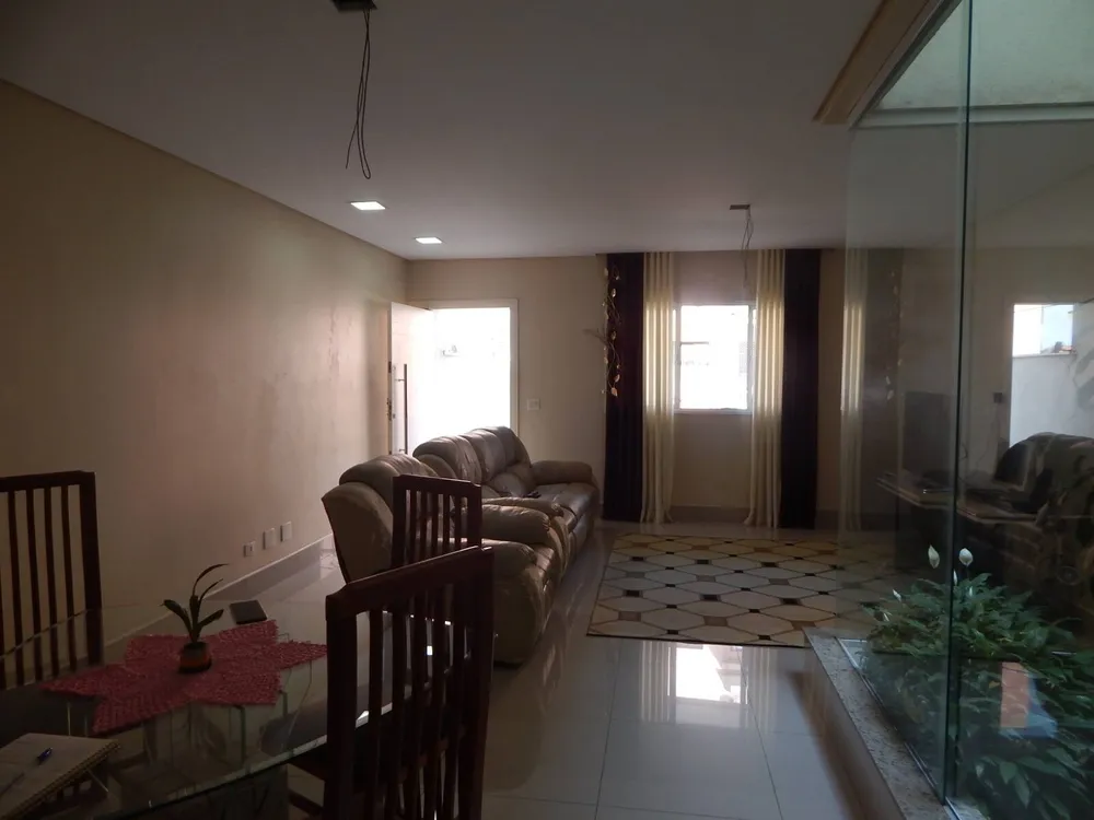 Casa, 3 quartos, 245 m² - Foto 6