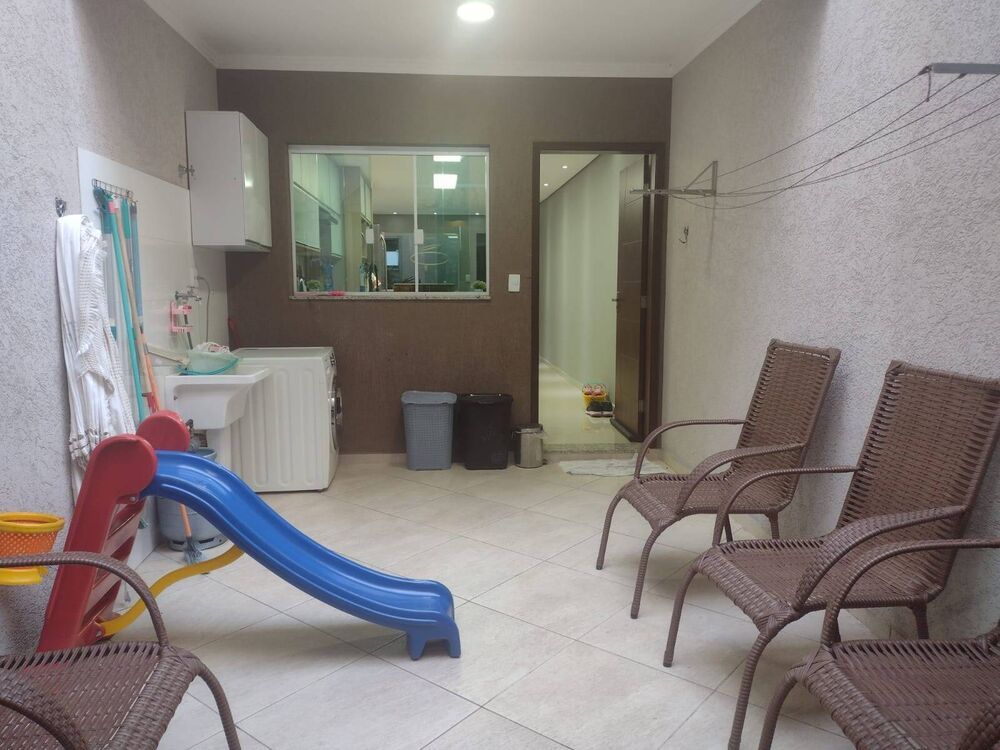 Casa, 3 quartos, 156 m² - Foto 1