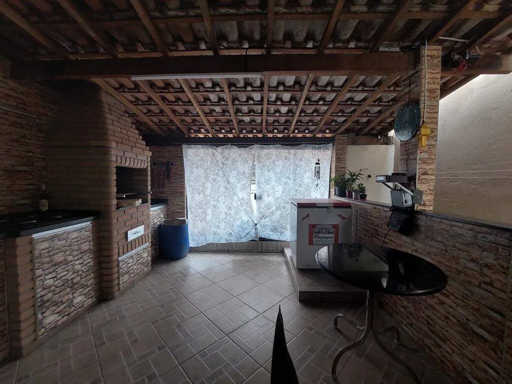 Casa, 3 quartos, 200 m² - Foto 2