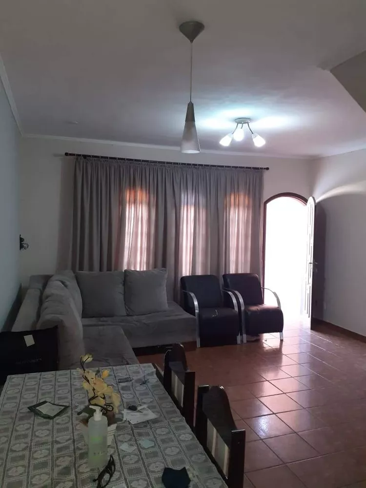 Casa à venda com 3 quartos, 160m² - Foto 2