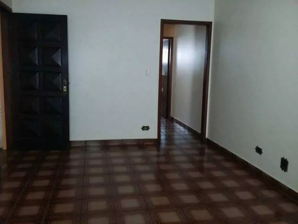 Casa à venda com 2 quartos, 196m² - Foto 3