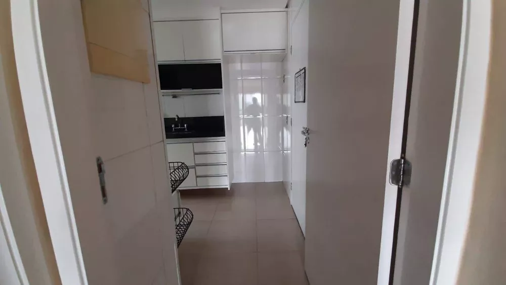 Apartamento à venda com 3 quartos, 114m² - Foto 9