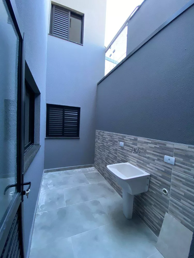 Casa à venda com 2 quartos, 51m² - Foto 3