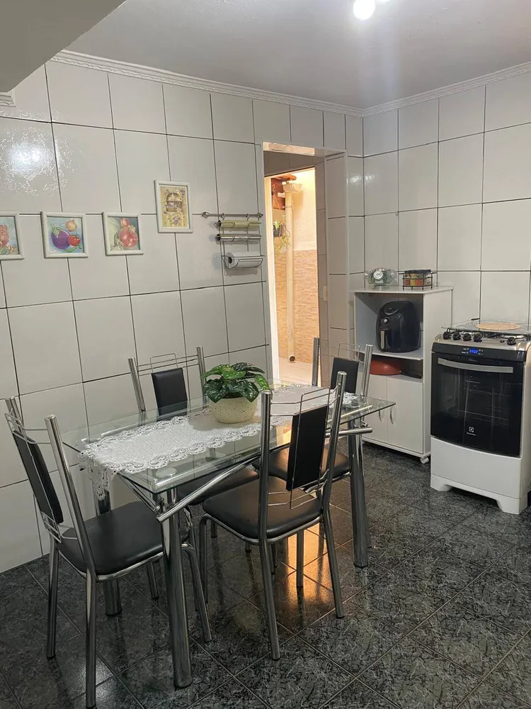 Casa, 4 quartos, 167 m² - Foto 2